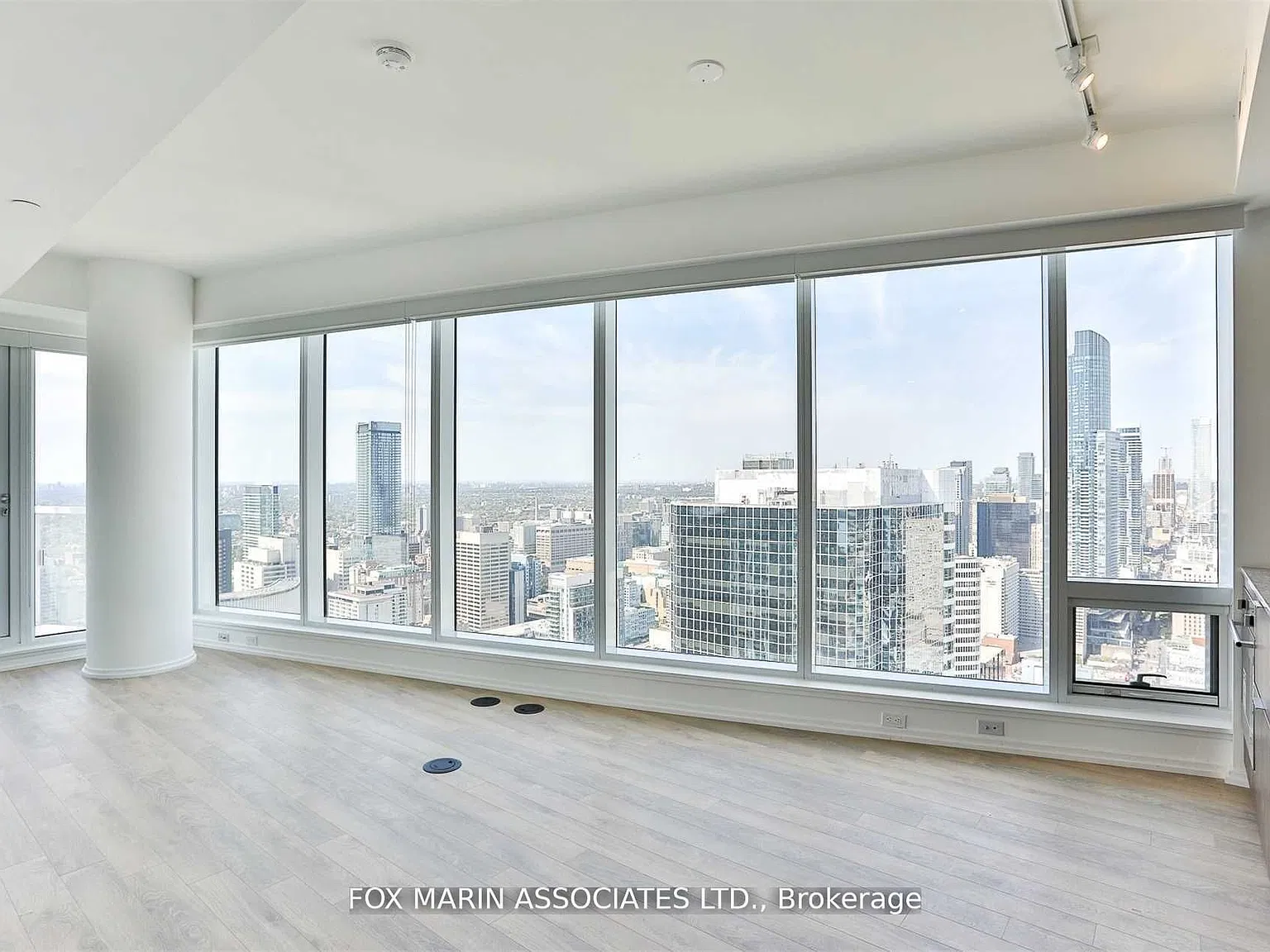 Studio, $2,050 — Photo 1