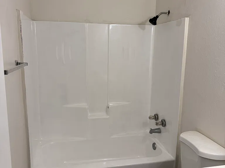 2321 Jackson Bluff Rd #4A — Photo 8
