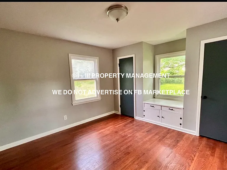 7306 Glenwood Ln — Photo 10