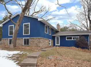 7100 Foxboro Ln, Woodbury, MN 55125