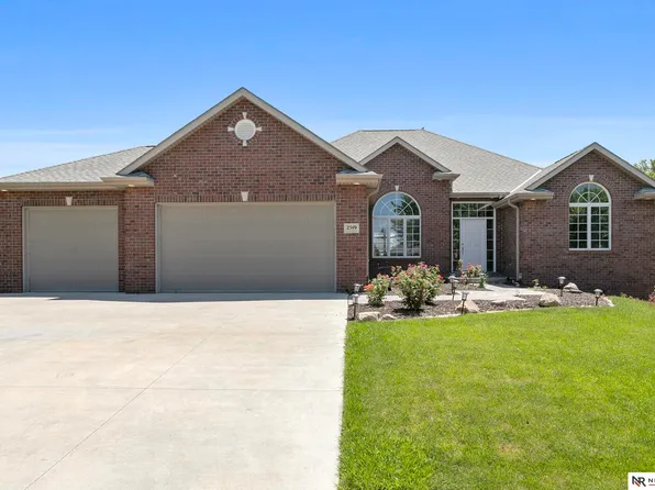 2549 Wilderness Ridge Cir, Lincoln, NE 68512