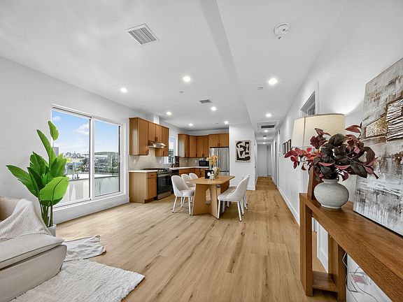 2nd image of 1419 W 35th St #2