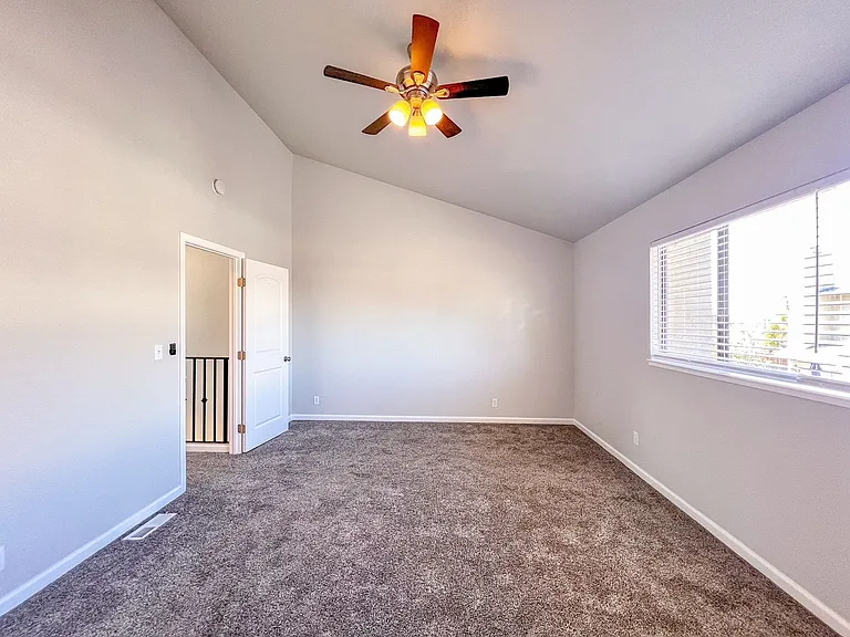 Adobe Creek Apartments — Photo 40