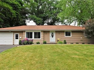 51 Wembly Rd, Rochester, NY 14616
