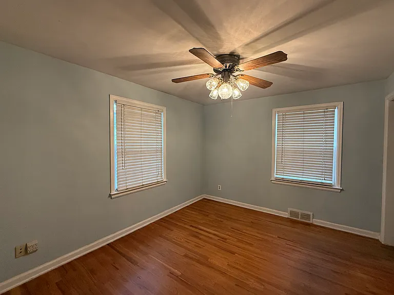 2741 S Fairfax St — Photo 7