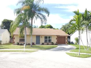 5855 Timber Valley Dr, Lake Worth, FL 33463