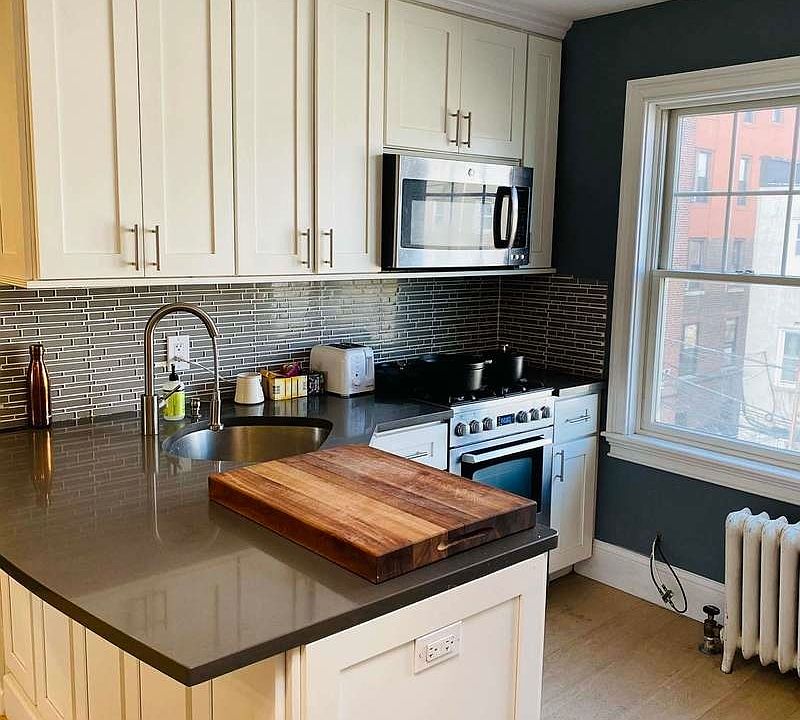 1st image of 20-70 32nd St #Top