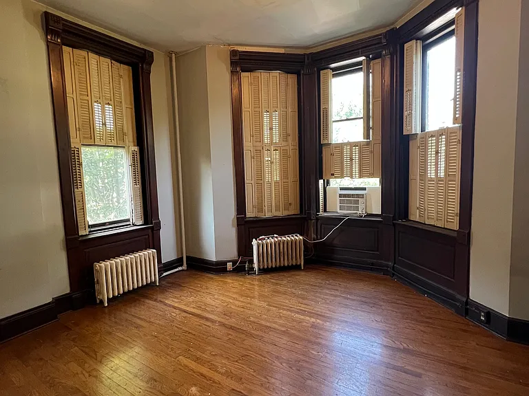 409 SE 1st St #G — Photo 9