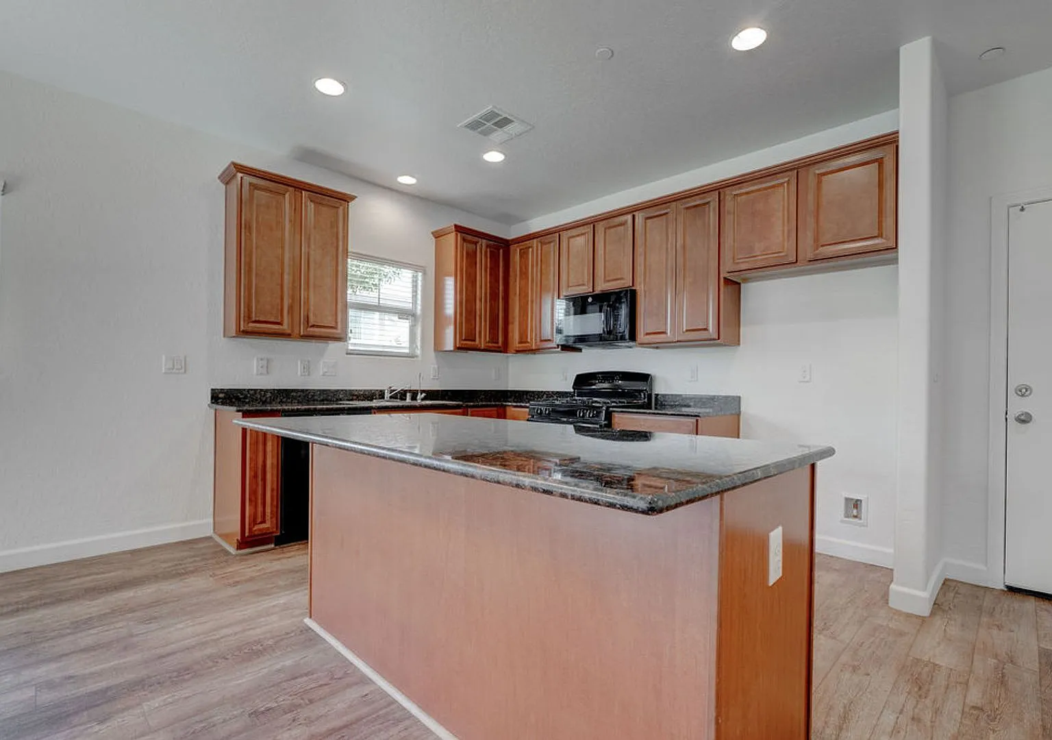7733 Lively Loom Court, Las Vegas, NV 89149 — Photo 4