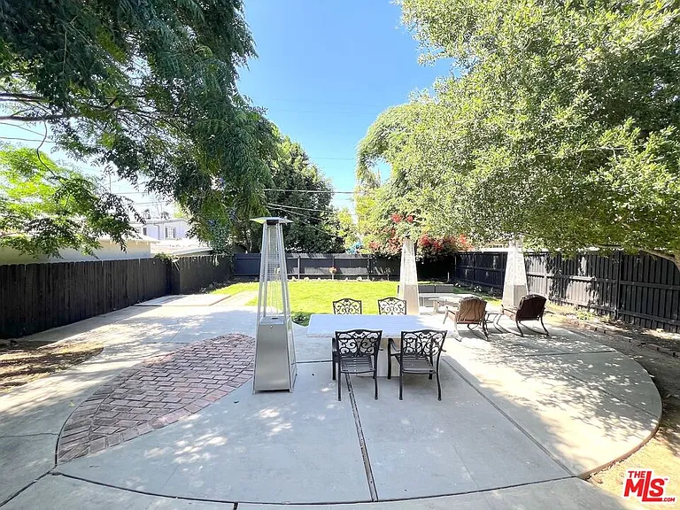 21905 Viscanio Rd — Photo 25