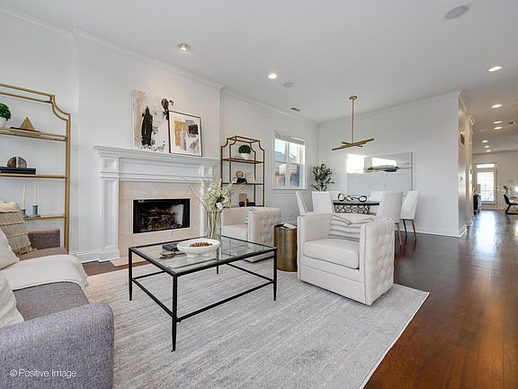 5th image of 1718 W Superior St APT 2W