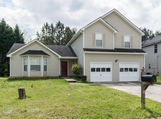 6677 Shapiro Ct, Stone Mountain, GA 30087