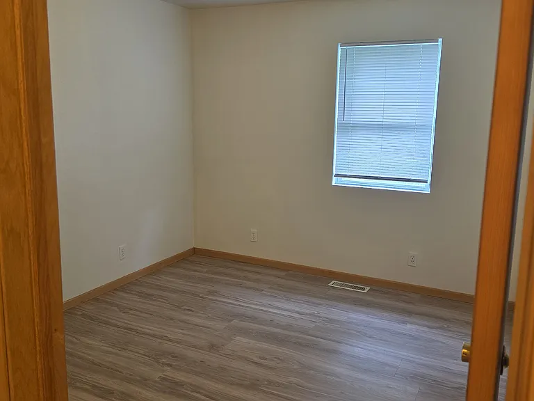 107 Kendall St — Photo 13