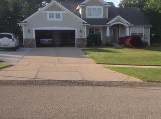 2523 Ridge Top Dr SW, Byron Center, MI 49315