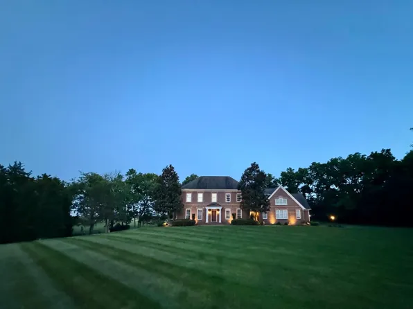 13901 Shelter Manor Dr, Haymarket, VA 20169