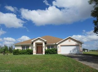 1215 NE 40th Ter, Cape Coral, FL 33909