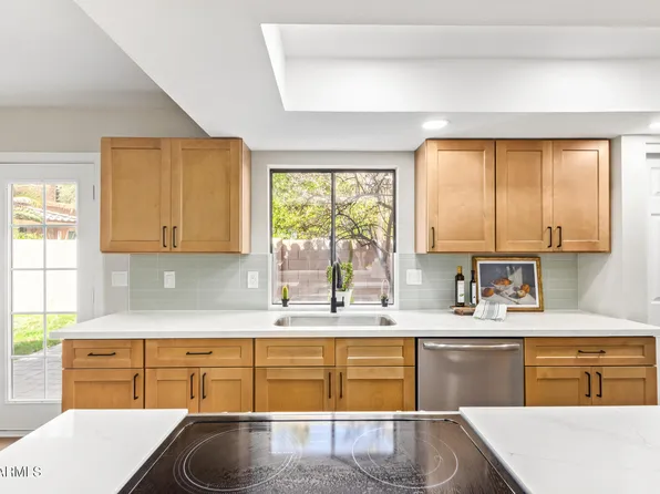 10422 N 11TH Place #3, Phoenix, AZ 85020