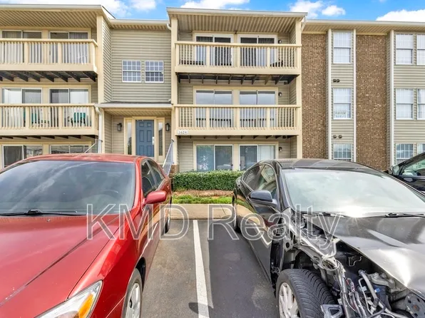 1624 Arlyn Cir, Charlotte, NC