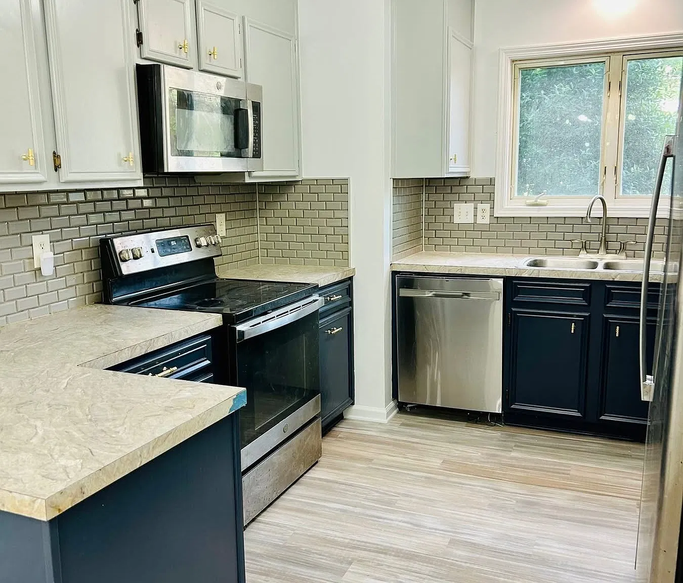 2 bed, 1128 sqft, $1,600 — Photo 3