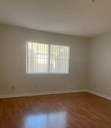 2nd bedroom w/ bathroom