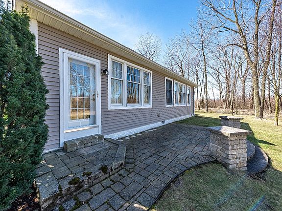 4th image of 1249 Lost Lake Rd