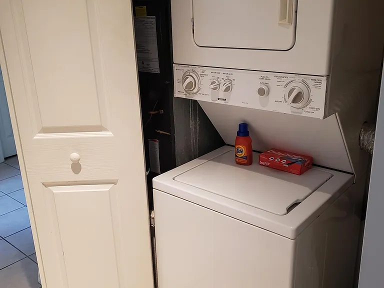 160 S Shepard Dr #16 — Photo 6