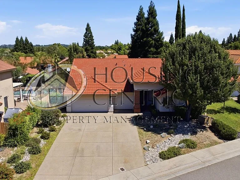 108 Pembury Way — Photo 39