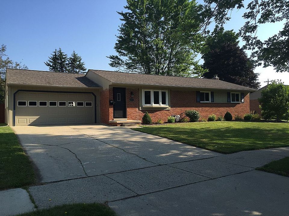 1st image of 351 Chandler Dr