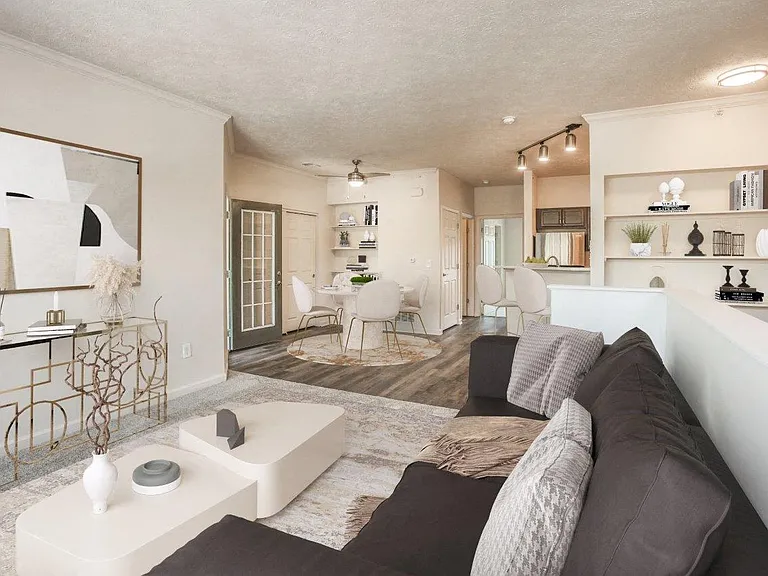 The Lakes of Beavercreek Apartment Homes — Photo 10
