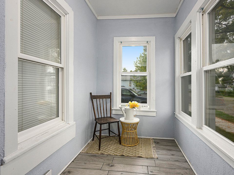 1623 Krom St, Kalamazoo, MI 49007 | Zillow