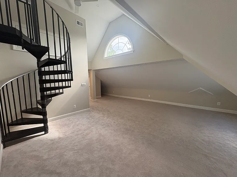 104 Archwood Ave — Photo 12
