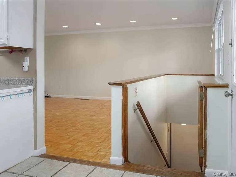 430 Somerset Dr #F — Photo 8