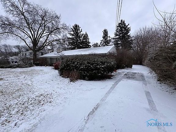 4th image of 536 Clover Ln