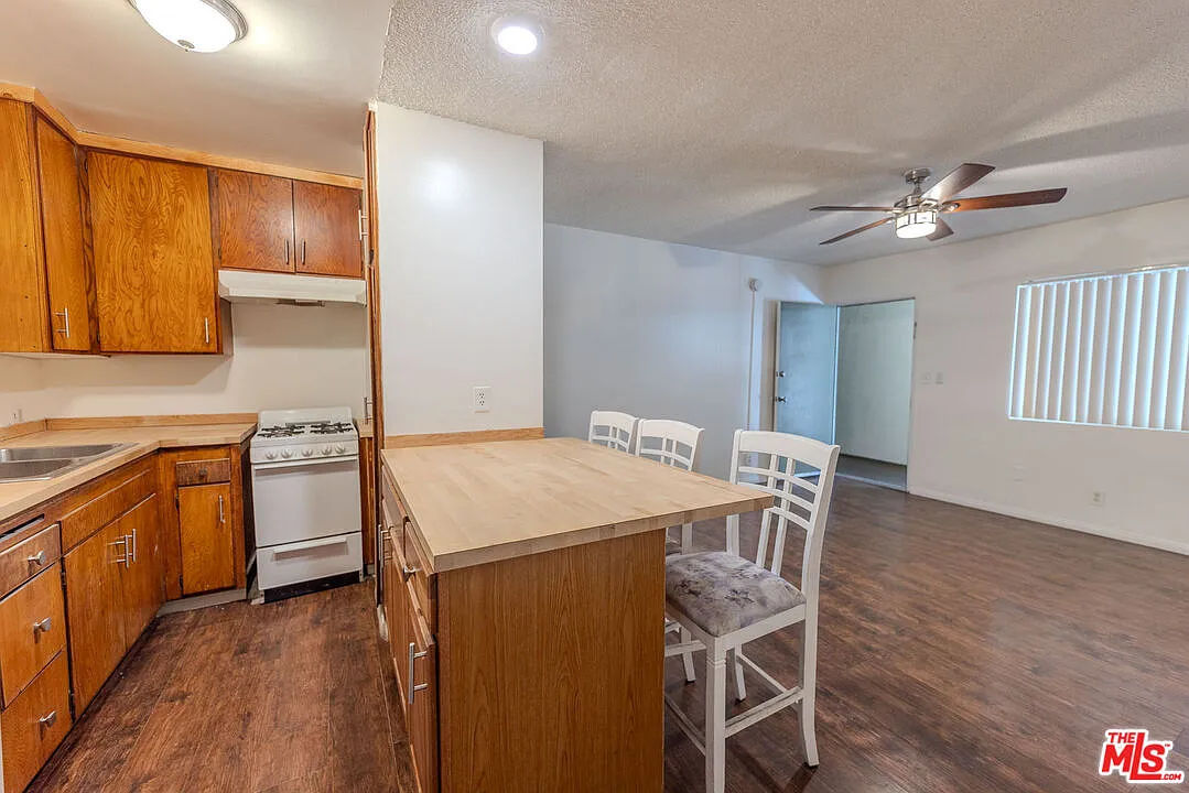 Studio, 1.0 bath, 500 sqft, $1,500 — Photo 1