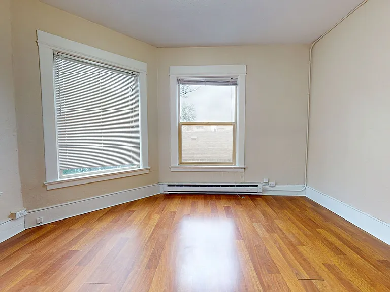 Roycroft Apartments — Photo 32