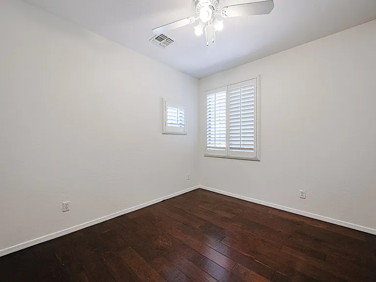 445 W Seagull Dr — Photo 26