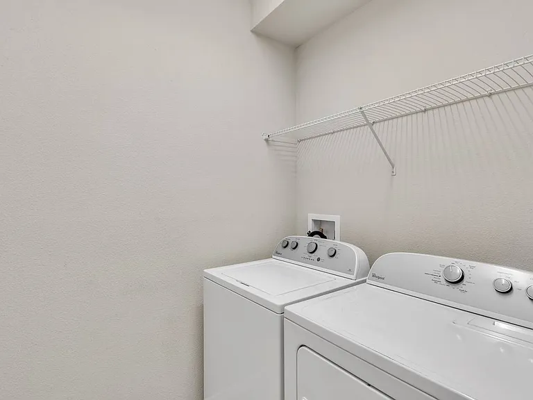 8916 Rhodes St — Photo 23