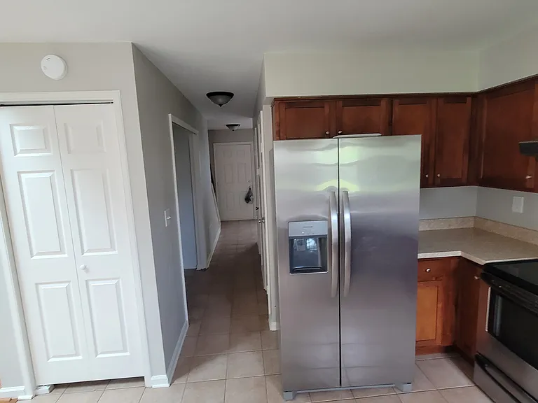 904 Alewife Ct — Photo 9