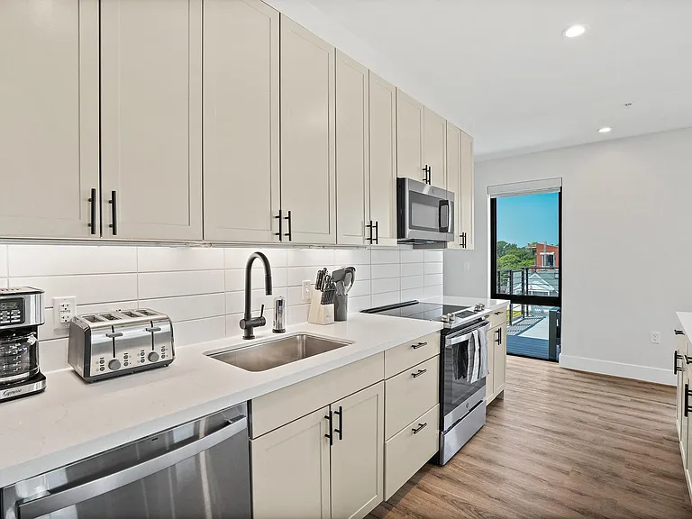 Cypress on Vine Co-Living — Photo 10