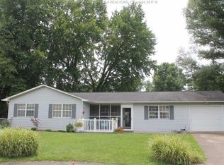 129 Countryside Rd, Scott Depot, WV 25560