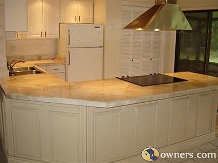 UPGRADED KITCHEN W/MARBLE COUNTERTOPS