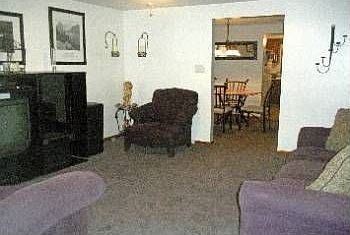 2nd image of 215 Sarah St