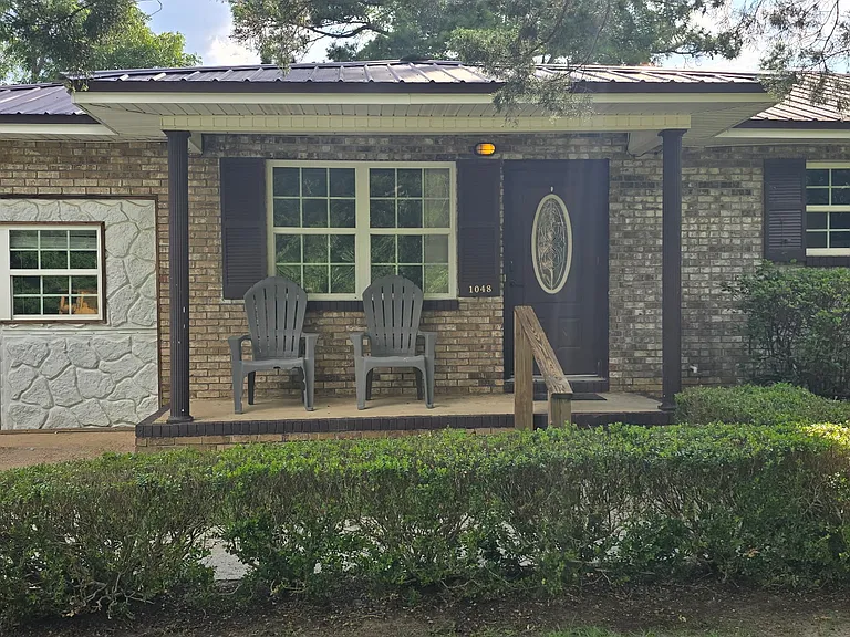 1048 Patterson Cir — Photo 2