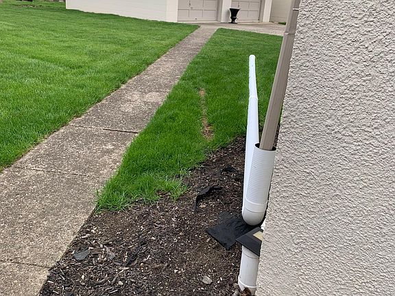 2nd image of 3802 Lotz Dr