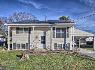 403 Mountain View Ln, Dauphin, PA 17018