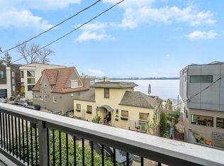 412 35th Ave S #1, Seattle, WA 98144