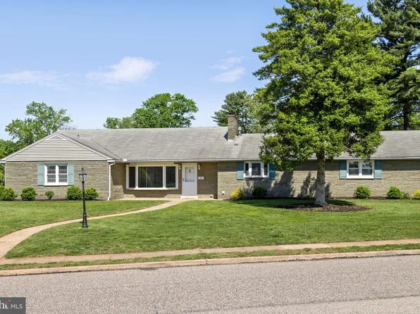 249 Carey Ln, Norristown, PA 19403