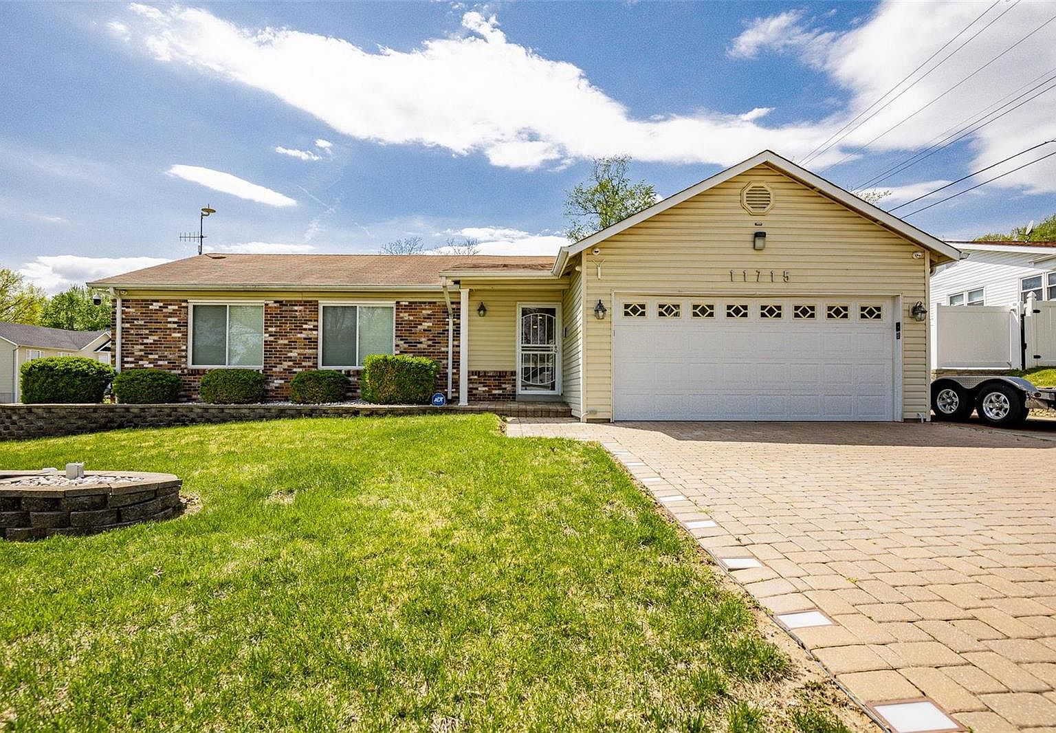 11715 Carolview Dr, Black Jack, MO 63033 Zillow