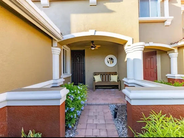 9522 Brookville Ct, Fort Myers, FL 33967