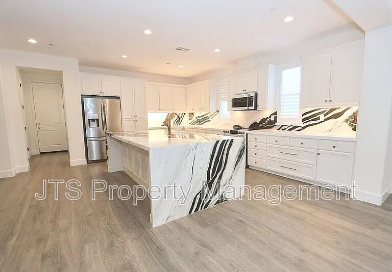4988 Amina Fair Way — Photo 17
